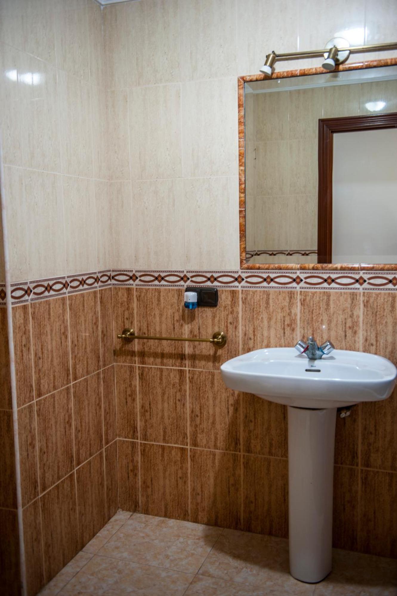 Hostal Las Palomas Lucena Exterior foto